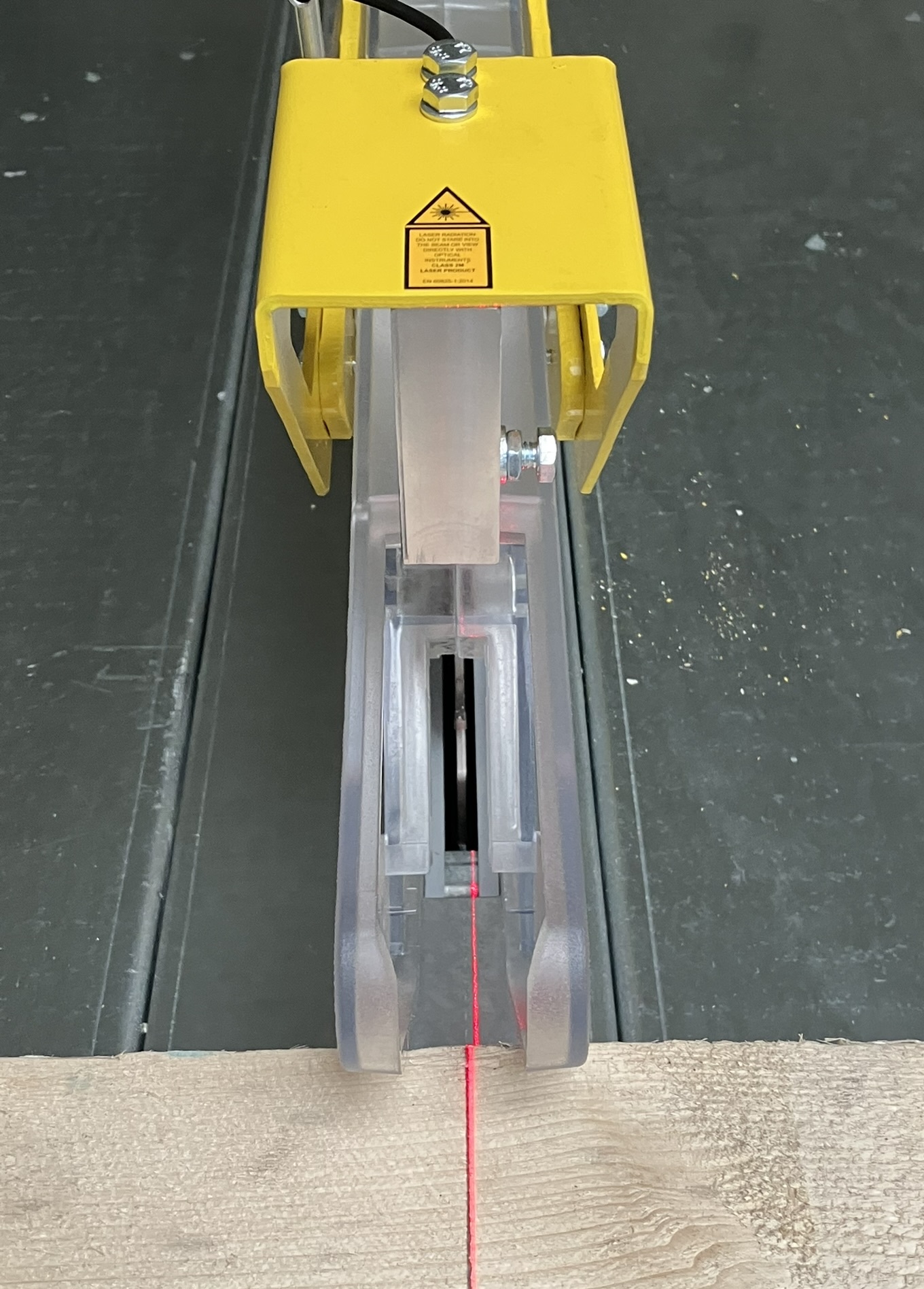 AVOLA - laser pour une sécurité maximale sur le chantier